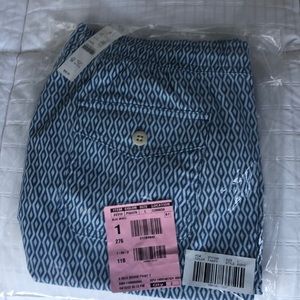 Mens blue print swim trunks. New. Never opened.